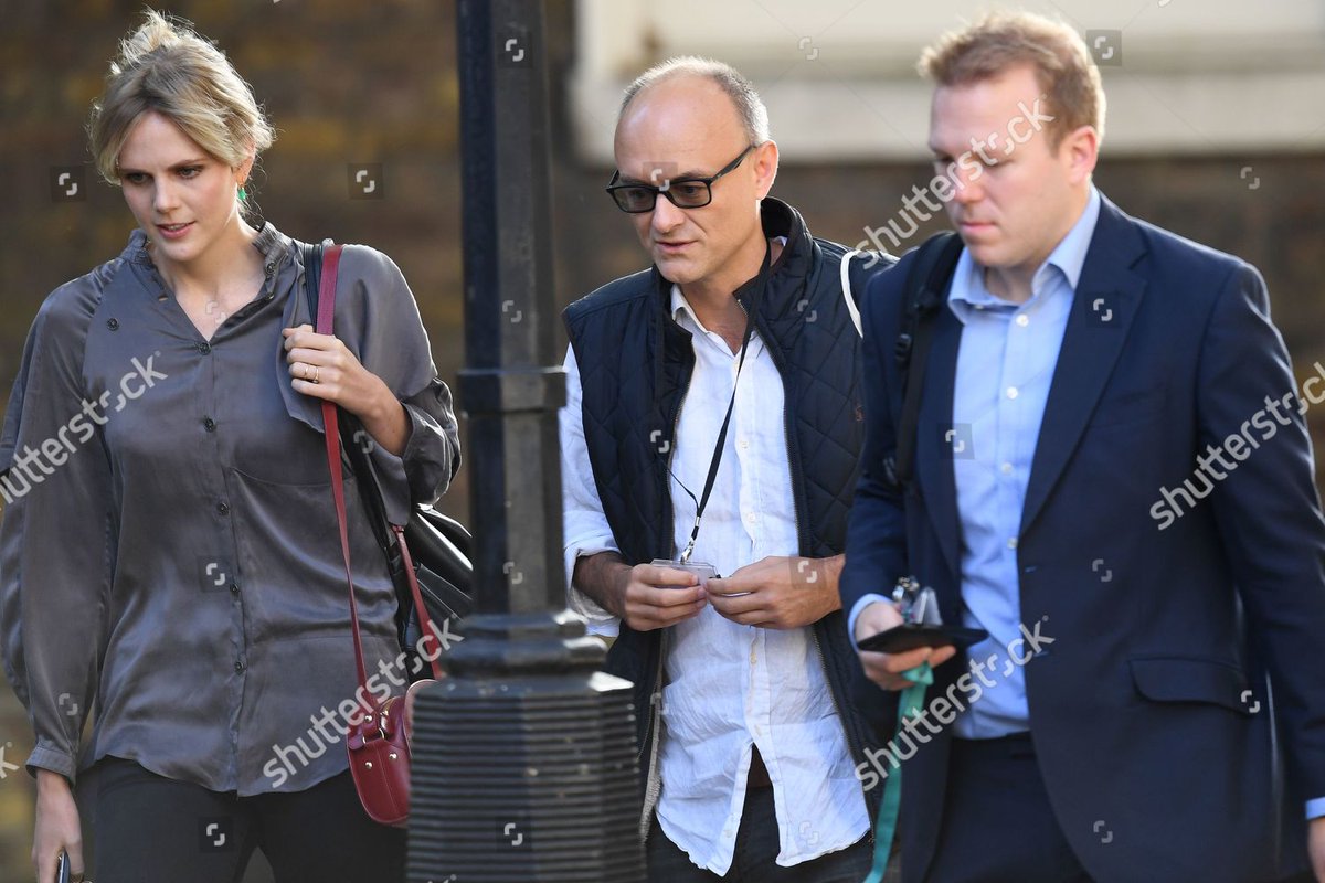 cockneycampaign's tweet photo. @TalesPan @snb19692 In those heels? Actually, his blonde companion then seems to head to Downing St, so may be a Special Advisor in the coup, sorry 'Team Johnson'.Or look to his "brilliant bunch" at #VoteLeave #NotoEuro
#Cummings #Brexitmillionaires #unelected #EUhypocrites #Conservativefamilyvalues https://t.co/4XsWv31Tfj