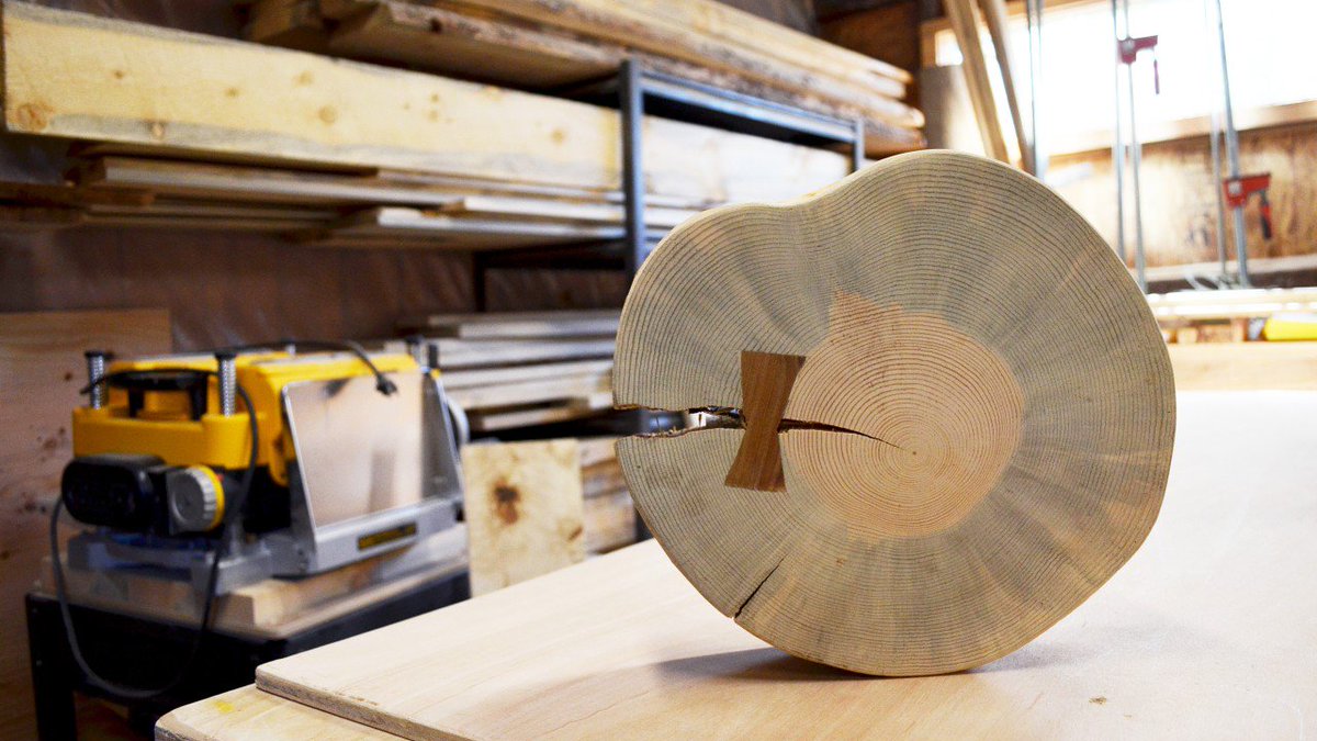 stephaniebutzer's tweet photo. In a move that is both environmentally responsible and creative, these #Colorado companies are removing beetle-kill trees from the state's forests and turning them into high-quality furniture and decor pieces. https://t.co/yhDbVzqqVa #beetlekill #localbusiness https://t.co/PY8C6NgUql