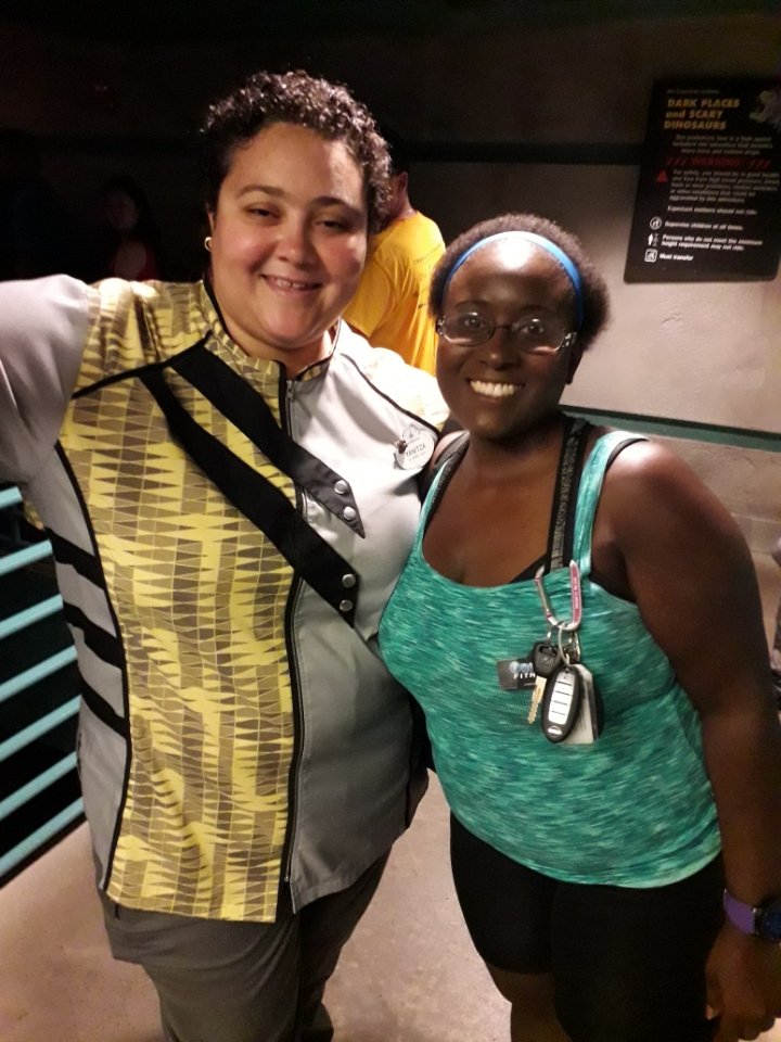 Delicatedream85's tweet photo. #CastCompliment riding the Dinosaur ride has always been my favorite attraction at #disneyworld but Mark, Yanitza, Mona, Gustangel and Victor has made my experience #over9000 times better! If I ever have a bad day, this will be memory that I will think about to feel better https://t.co/D1ztI7Q0CL