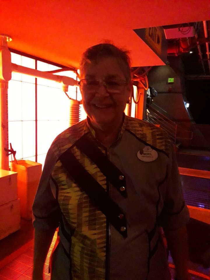 Delicatedream85's tweet photo. #CastCompliment riding the Dinosaur ride has always been my favorite attraction at #disneyworld but Mark, Yanitza, Mona, Gustangel and Victor has made my experience #over9000 times better! If I ever have a bad day, this will be memory that I will think about to feel better https://t.co/D1ztI7Q0CL