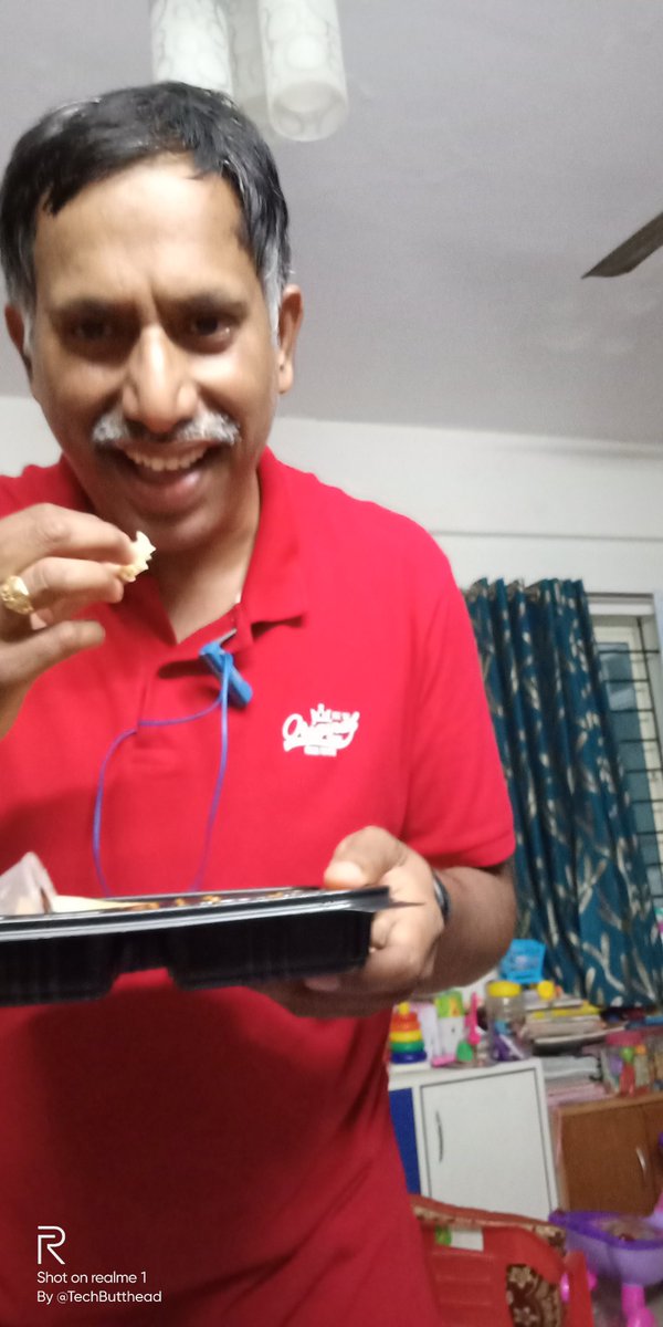 TechButthead's tweet photo. 1) BTW,

This Below #PictureCourtesy is My Darling #Angel-Daughter UPASANA.....(I like it Though a SHAKY Pic coz this is the FIRST photo She took)
:-)

And also
2) Congrats to @BeCureFit on Crossing 1-MILLION Customers

:-)

#EatFitHitsOneMillion
#EatFitEveryday

(#UpasanasTales) https://t.co/8DmPyKXqQY