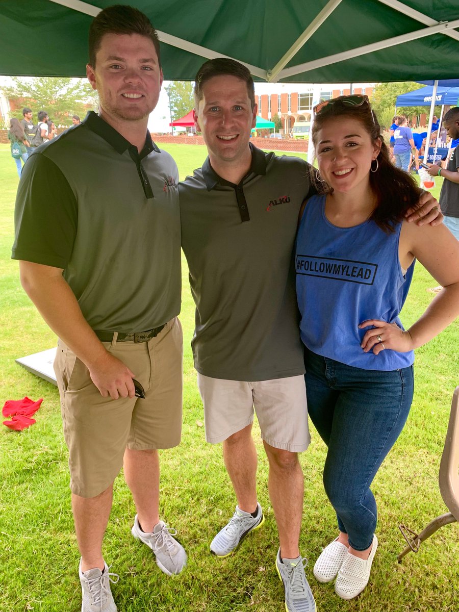 LifeAtALKU's tweet photo. The #ALKrew is at the @unccharlotte Plaza Party! Stop by to learn how we #HaveFunWorkingHard and more about our local internship & FT opportunities! We can't wait to meet you (& play some corn hole w you!) #49ers https://t.co/0cAa6K2Qi1