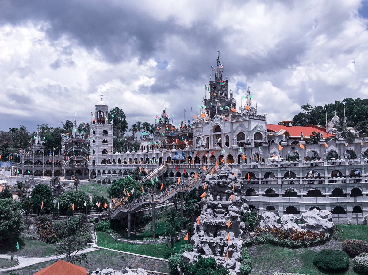 iamjefftipan's tweet photo. Simala Shrine or known as Cebu’s Castle Church, all I can say is you’re truly amazing. #SimalaChurch #CeView #CebuCity #CebuPh https://t.co/qGABaIk3NV
