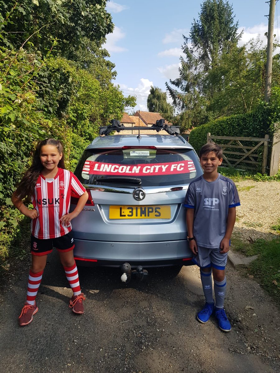 irisandted's tweet photo. Iris and Ted are on their way to Milton Keynes! UTI! .@dancowley1 @LincolnCity_FC https://t.co/G2AR1G55jy