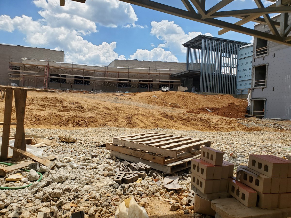 AlbanEngineers's tweet photo. Check out some progression photos of Bay-Brook Elementary School/Middle School, part of @BaltCitySchools.

We are working with our friends @CRA_Architects in building this new school.

#MechanicalEngineering #ElectricalEngineering #BaltimoreCityPublicSchools #AlbanEngineering https://t.co/EoY2RvY7BD