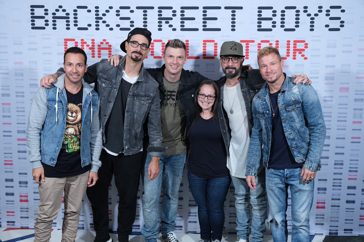 michellebeth05's tweet photo. I’ve officially reached my peak as a fangirl. Never thought I’d be able to meet you and nothing will ever be able to top this! Thank you @backstreetboys for being a constant in my life since I was 6! ❤️❤️❤️❤️❤️ #BSBPHL #DNAWorldTour https://t.co/85UdcaGuaE