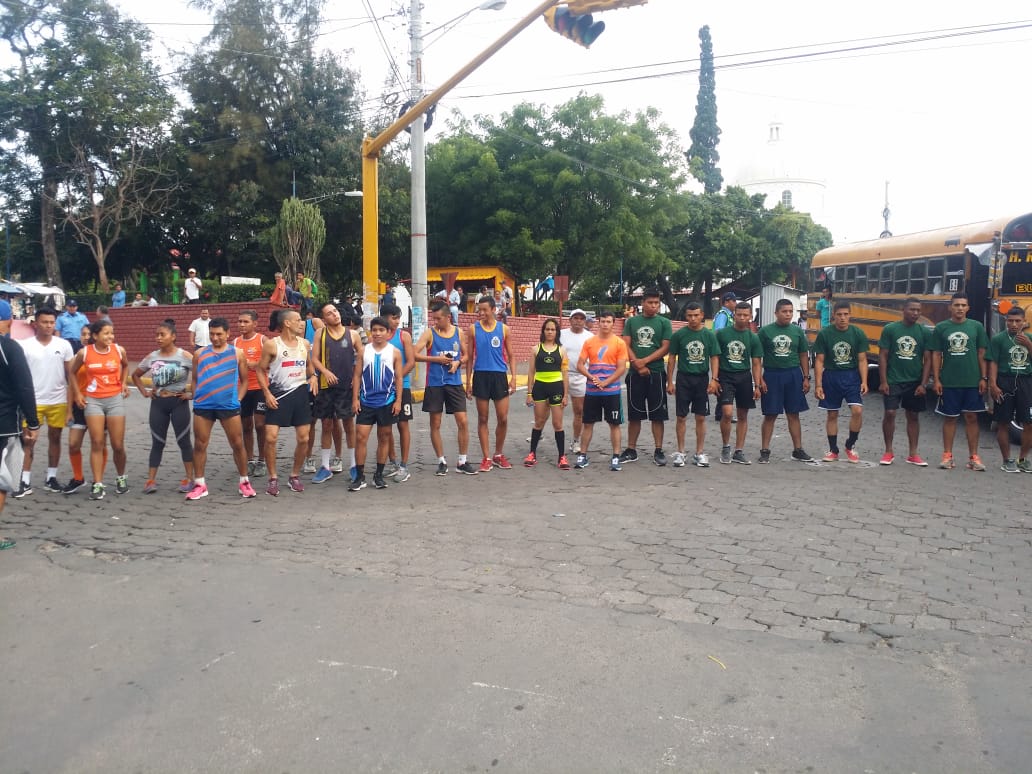 Ku1989Paul's tweet photo. En la ciudad de #Matagalpa se está desarrollando el #maratón del #EjercitoDeNicaragua junto a atletas de diferentes colegios y #JS19DeJulio conmemorando el #40AniversarioDelEjercitoDeNicaragua bajo el lema #TodoPorLaPatria 
#AgostoSeguimosVictoriosos
#PatriaParaTodos https://t.co/RZEJFMcEjn