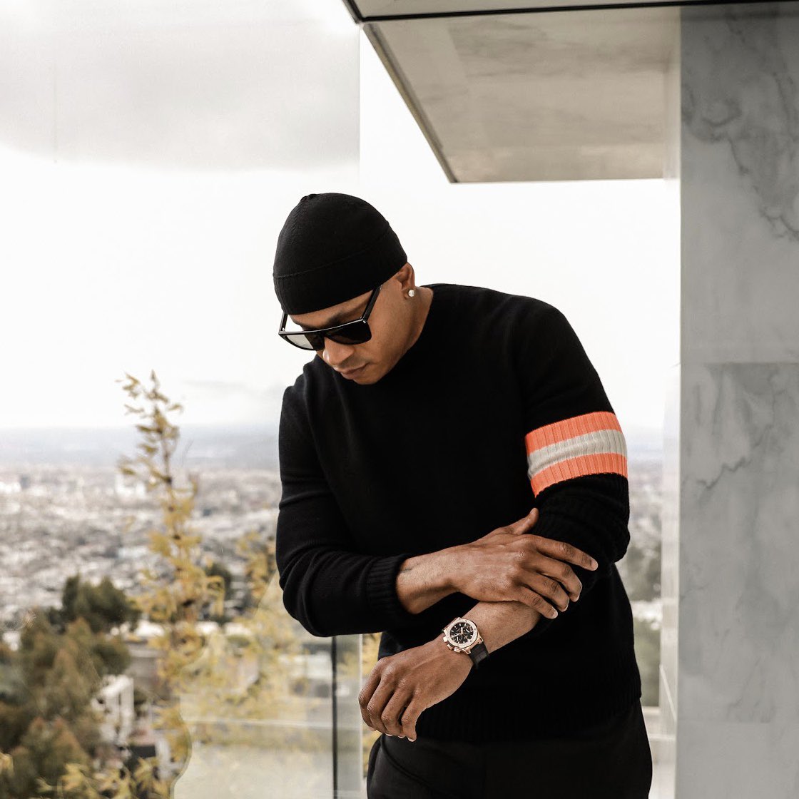 llcoolj's tweet photo. Strength and growth come only through continuous effort 💪🏾💪🏾💪🏾 Keep working at what you want!!! Go get it!!!!! 💯💯💯 https://t.co/gpGMUskC4Y