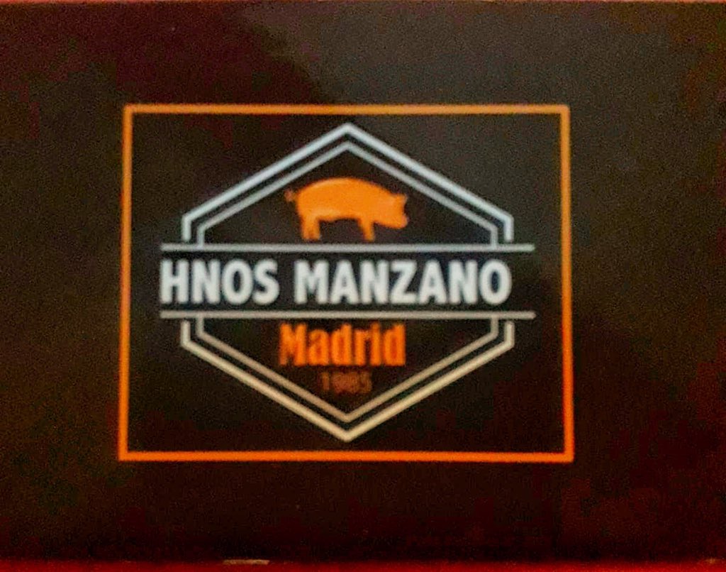 Angela_Do_Do's tweet photo. CICLO INOOR SOLIDARIO!
Desde @Emredazamora nos hacen llegar 10 buff, 10 bolsas, 10 chapas 10 pañuelos y 3 camisetas para sortear entre todos los participantes.

Y Hnos Manzano nos donan una paletilla, salchichon y chorizo para rifar entre asistentes!

https://t.co/SZnu9hkIXi https://t.co/tJbeqmTxhv