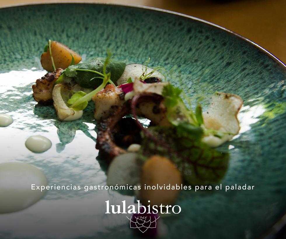 lulabistro's tweet photo. Saborear platillos sin precedentes acompañados de exquisitos cócteles, eso es vivir la cocina de Lula Bistro. Visítanos en San Gabriel 3030. https://t.co/cJD1QJPmU5