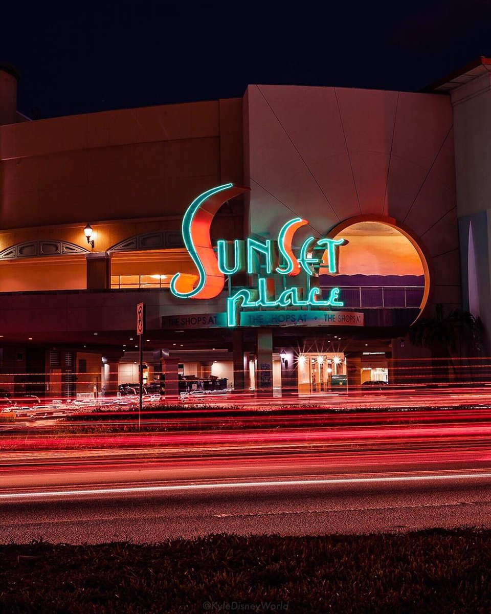 ShopsatSunset's tweet photo. Snapped a great photo of #SunsetPlace? Tag us for an opportunity to be featured on our page! #SouthMiami https://t.co/hRAnh4I53b