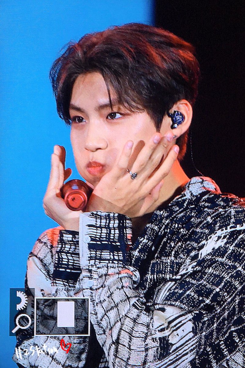 112station's tweet photo. 190820 🐦❤️ #박우진 #parkwoojin #에이비식스 #AB6IX https://t.co/AxS8a2YOE3