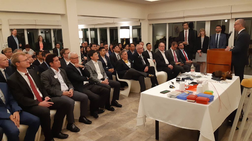 <a href="/DAADthailand/">DAAD Thailand</a> Much more entertaining: The fun and instructive science show by the one and only <a href="/Heckinen/">Joachim Hecker</a>!