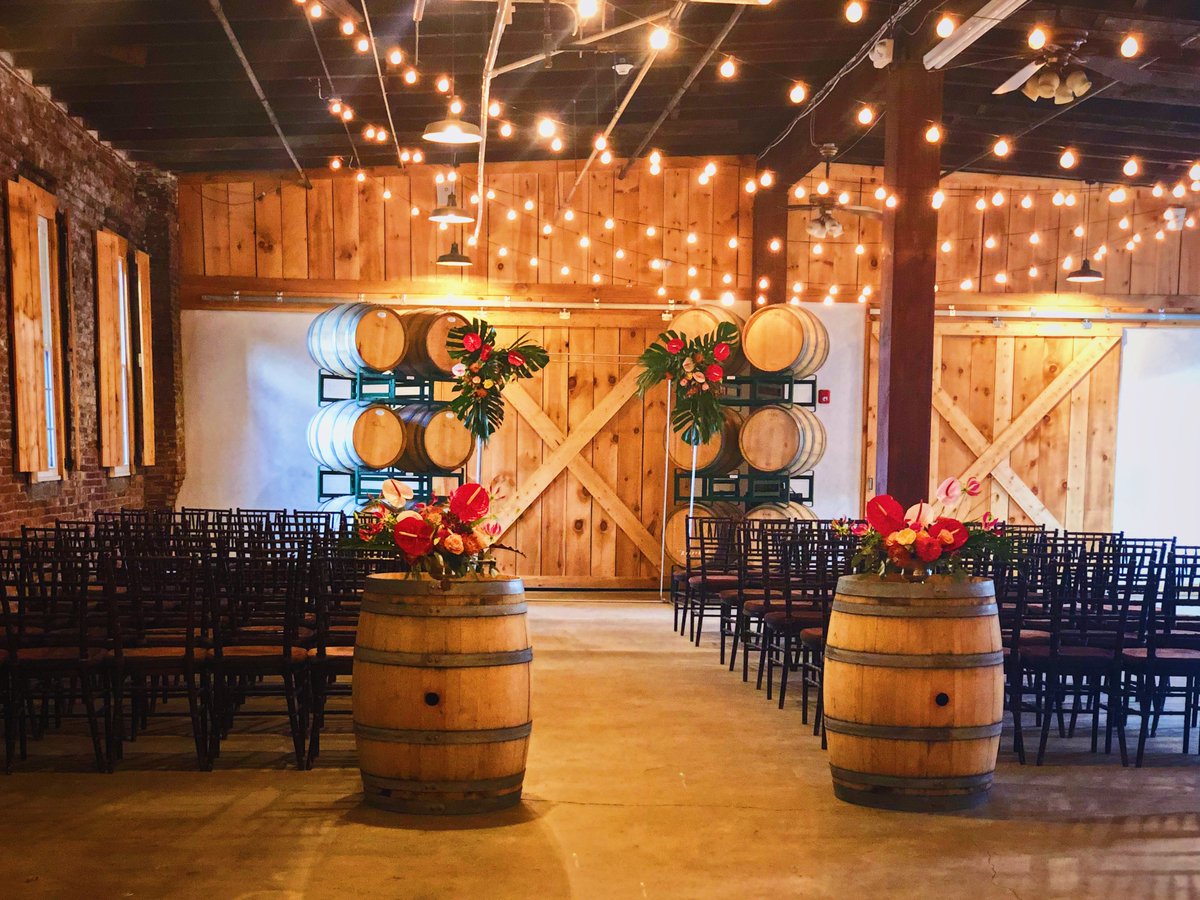 TheBostonWinery's tweet image. Another lovely coupled said their vows in our venue. We are so fortunate to work with such great couples!
#bostonwinery #bostonweddings #rusticlove #uniquevenue #winerywedding