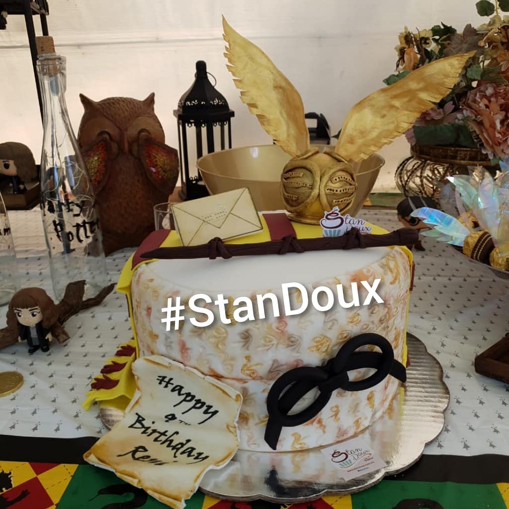 StanDoux's tweet photo. Wingardium Leviosa.... #StanDoux #Pastel #Chocolate #HarryPotter #Hogwarts #Snitch https://t.co/qAQmRwCrNh