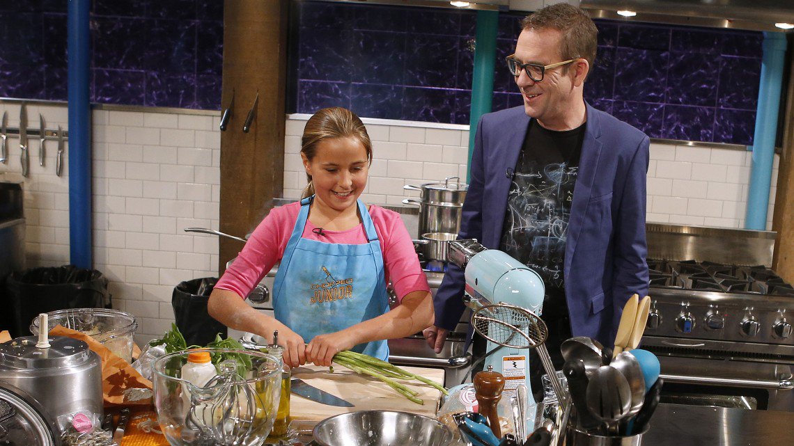 capitalcooking1's tweet photo. Unplug and reconnect with a Capital Cooking range. Find a luxury #range for your family at your local retailer: https://t.co/Kydx0LkaEb @FoodNetwork #familymeal #familytime #cooking https://t.co/Z5GaWKodmR