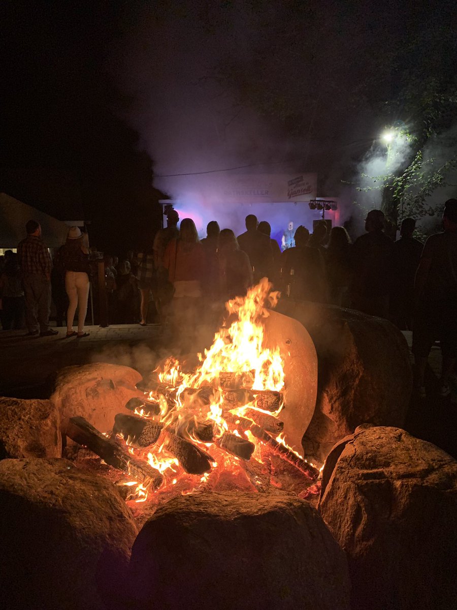 Rathskeller tweet media