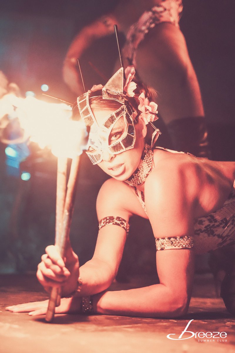 fireangelsuk's tweet photo. CHUN LI 🥢💮🥢 https://t.co/jI1jofFjnl