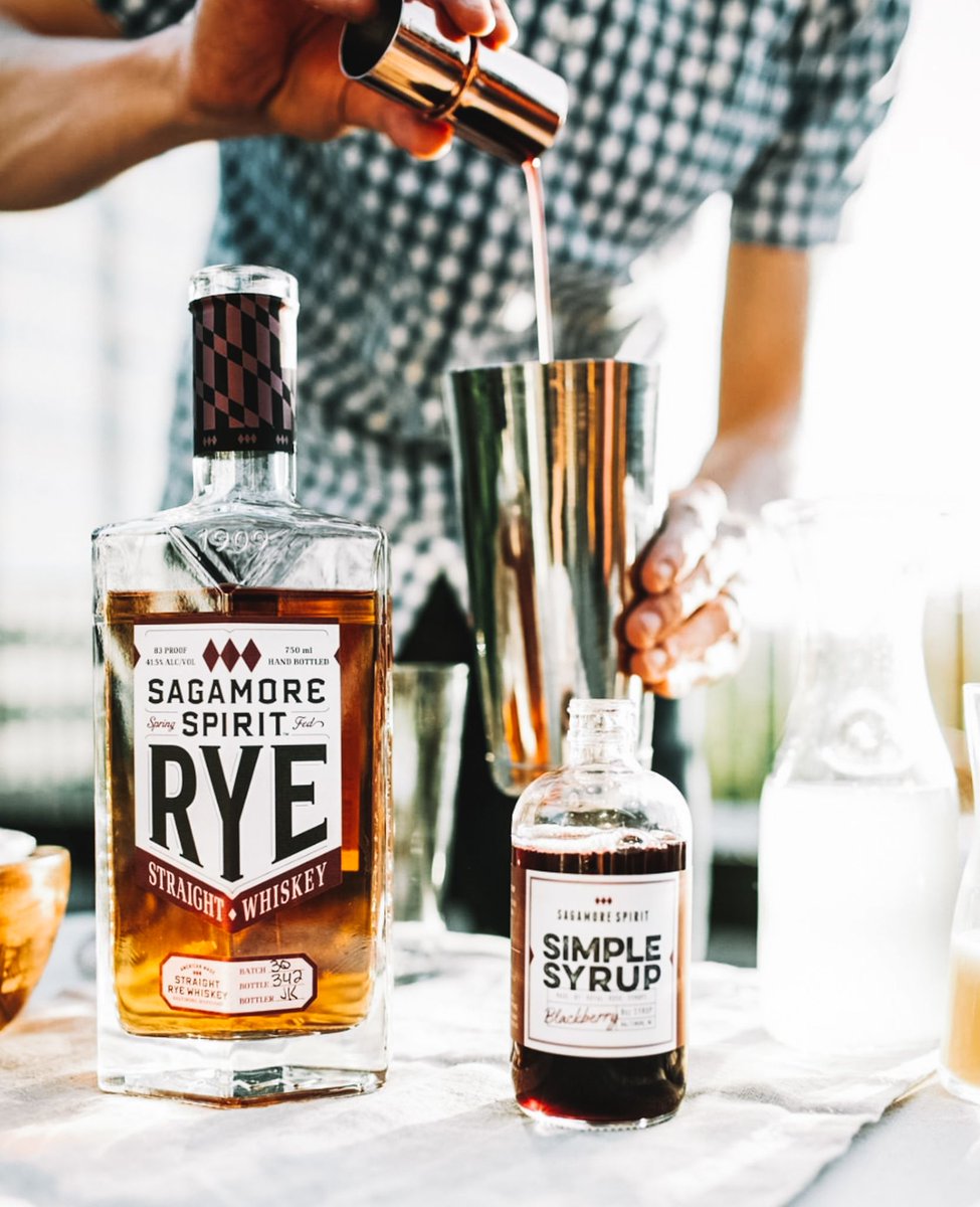 WRTrail's tweet photo. Visiting Baltimore for a day or two? Grab your Baltimore Daytripper Passport and visit distilleries like @baltspiritsco, @oldlinespirits, @sagamorespirit, and @tenthwardco! #WhiskeyRebellionTrail #VisitBaltimore https://t.co/S7UiOzpS4j

📸: @sagamorespirit https://t.co/QPXNcSlggR