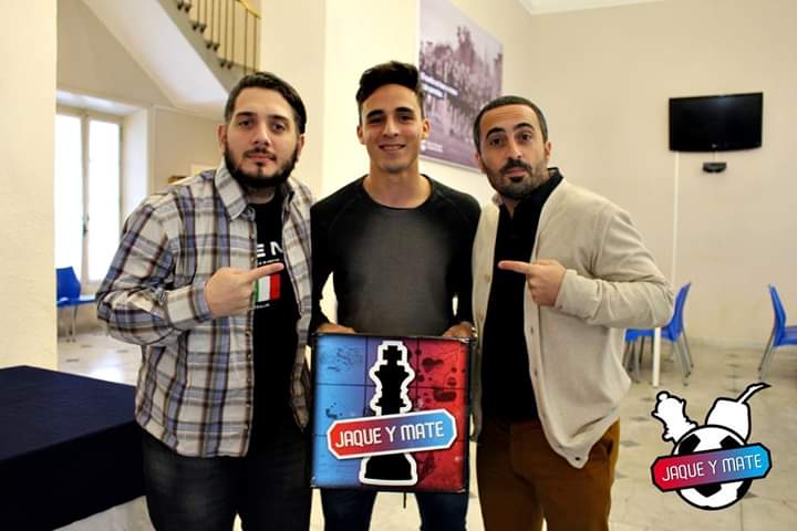 jaqueymateok's tweet photo. 🔙 📆 20/8/2017 ⚽ | #SegundaTemporada #Programa60
Se cumplen dos años de la entrevista a Lorenzo Faravelli, recordamos el lindo momento junto al ex jugador de @gimnasiaoficial en @jaqueymateok 📺
#FaravelliPorJyM
🎬 https://t.co/vqUJ5gsfIQ https://t.co/JqI6rTouUD