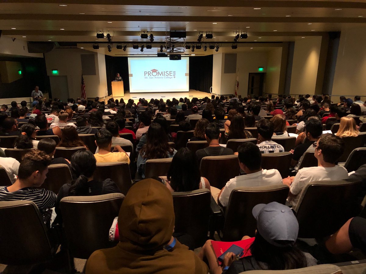 OtherKindOfDoc's tweet photo. Excited to welcome over 900 @MtSAC Promise Plus students!!! #CommunityCollegeIsCollege #EducationForAll #FirstTimeFreshmen https://t.co/1KaBCvJkH4