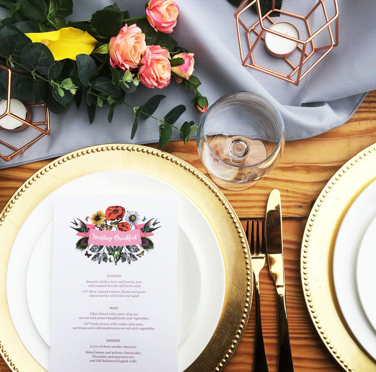 Why not bring some fresh bold colour to your placesetting! Stationery by @lovestruck_stationery #weddingtableware #placesettings #rusticweddings #goldwedding #colourfulwedding #weddingstationery #rustictable