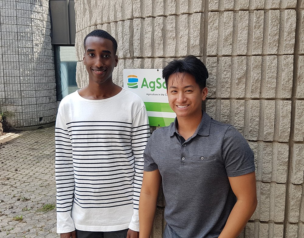 AgScapeON's tweet photo. "I want to let other #students know that they should keep an open mind because they can find a #rewarding and #successful #career in the #agriculture industry." Students reflect on their #summer at #AgScape! Read more: https://t.co/2bJ1S5UkHz https://t.co/Pba7UhCyLZ