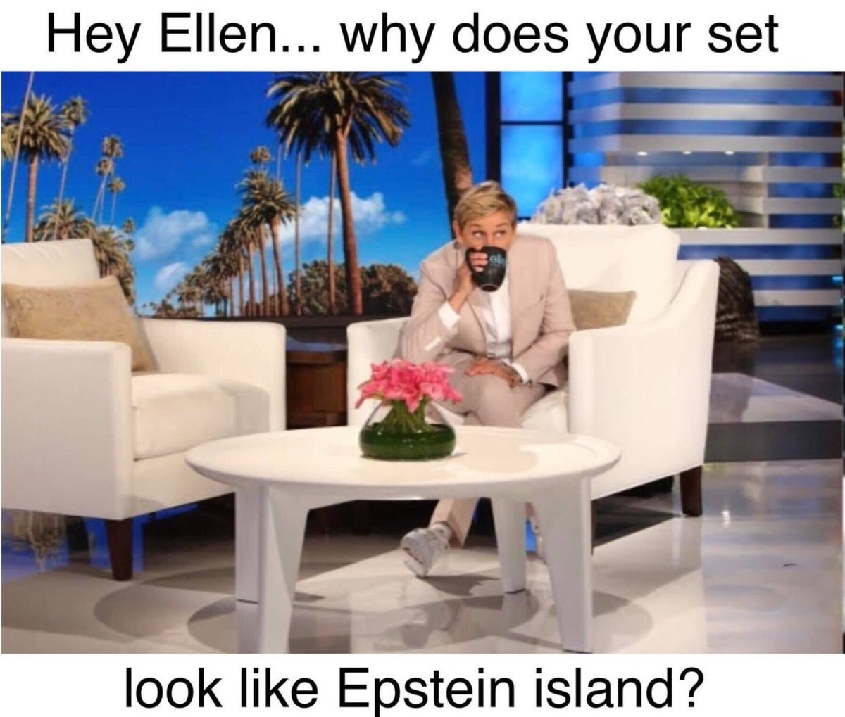 Justmythots On Twitter The First Clue About What Theellenshow