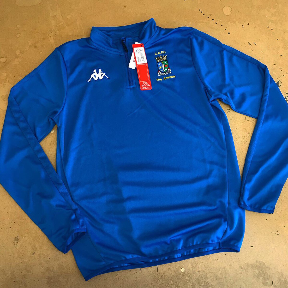 beuniformsWT's tweet photo. It’s been a while since we posted but @ColdstreamAmmie new @KappaTeamwearUK kit is a good way to return 🔥.
Kit - sponsored by Newcastle Arms
Tracksuits - R F Roofing
#kappa #football #kit #coldstream #ammies #coldstreamfc #newcastlearms #newcastle #borderam #rfroofing https://t.co/53Q8u8p6KV