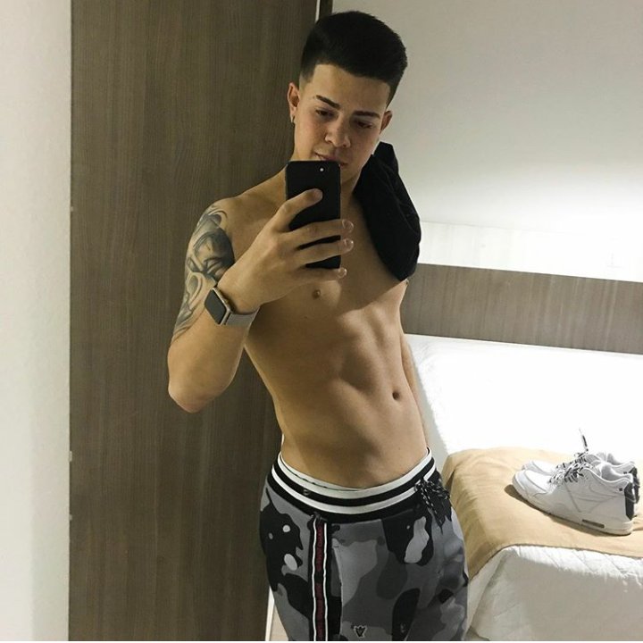 Menx02's tweet photo. Vcs fariam com o Mc jottapê?
Eu faria muito😋🔥

#Mcjottapê #pornôgay #menx #hotboys https://t.co/aFIqabOpTw