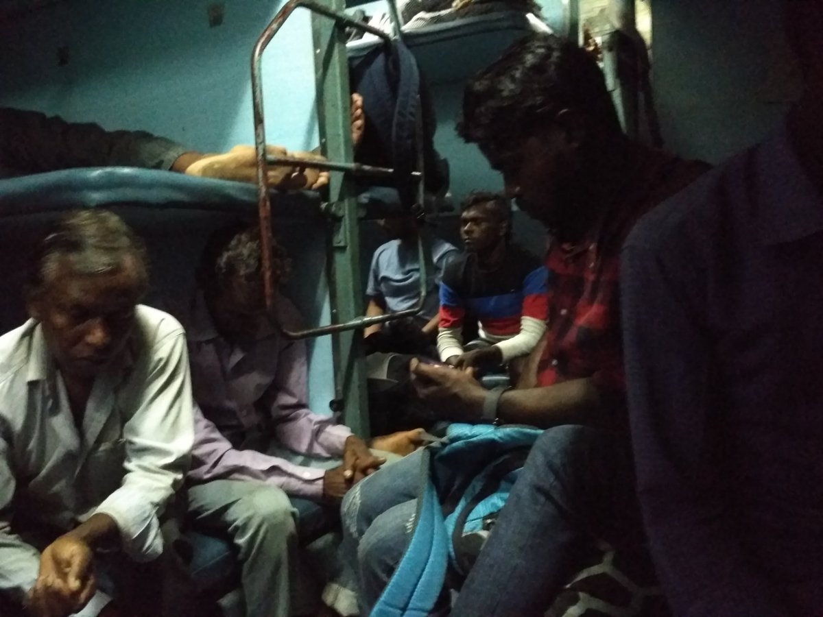 harpreet9497's tweet photo. Traveling from Rourkela to Yesvantpur, PNR 6333357964. This coach is too overcrowded, and the people aren't ready to leave my seat. And barely people can move to washroom. Worst condition like local coach. Kindly look into this. @RailMinIndia  @GMSECR https://t.co/o6NnXlnfGj