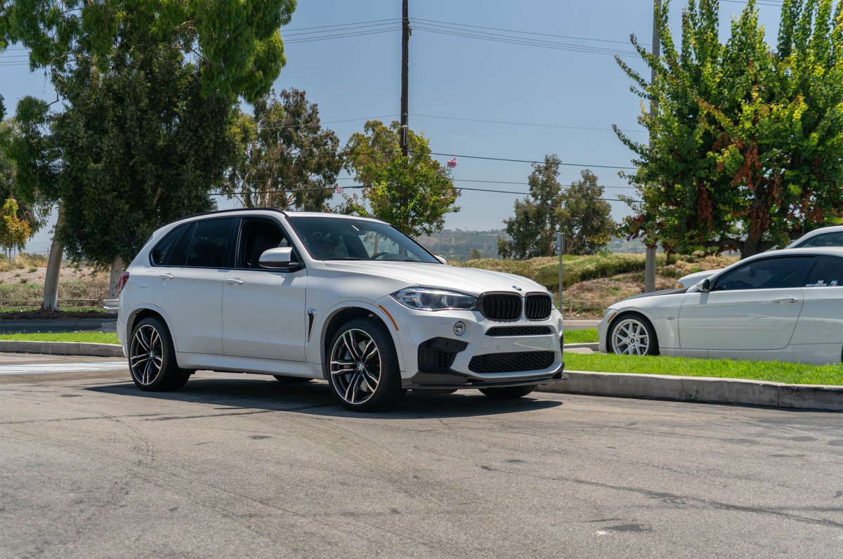 rwcarbon's tweet photo. Some new shots of our X5M 3D Style Carbon Fiber Front Lip👀
https://t.co/7r1TsrgNHn https://t.co/n5dKcCXqWN