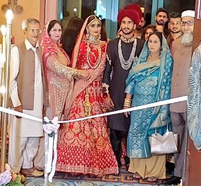 HASSANALIFAN's tweet photo. I’m in awe 😍MashAllah.
 May Allah bless them with a lifetime of love and happiness ❤️ @RealHa55an https://t.co/VSjJYEubuT