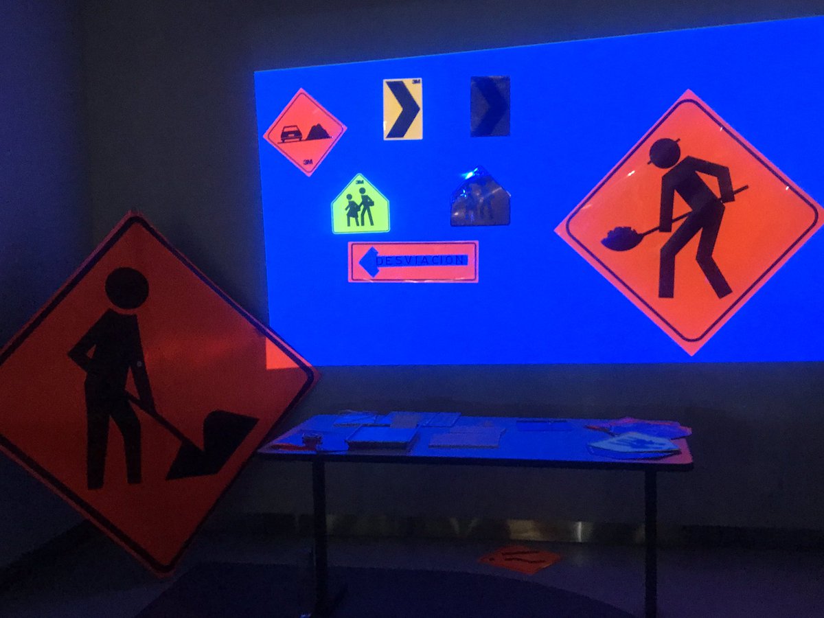 SalvaFdezAyala's tweet photo. Agradezco a @3Mmexico la hospitalidad y oportunidad de conocer la forma correcta de hacer las cosas. Invención , innovación y fabricación de dispositivos que mejoran la seguridad vial 🚧. #MejoresCaminos 👷‍♂️ https://t.co/3PbAm8uZpv