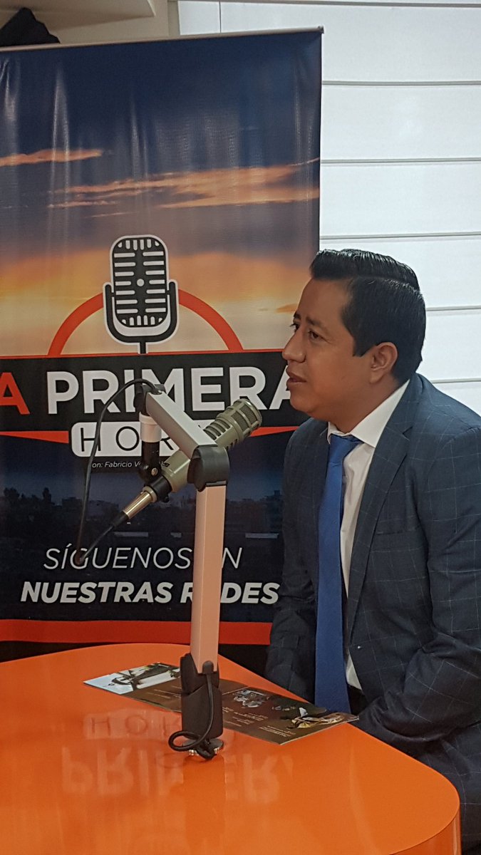 mruminahui's tweet photo. #AgendaDeMedios 📻 | El día de hoy en @aprimerahora_ec el vicealcalde Santiago Morocho y la Reina de Rumiñahui Nathaly Tobar, dialogaron con @fabriciovelav y @alexismoncayo sobre las actividades programadas por las fiestas del Maíz y el Turismo. 
📹https://t.co/RnWpZflTau https://t.co/54eJgJv3Zu