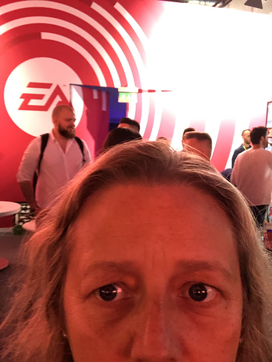 lisov's tweet photo. #EAgamescom https://t.co/Rv9UjJ3rMr