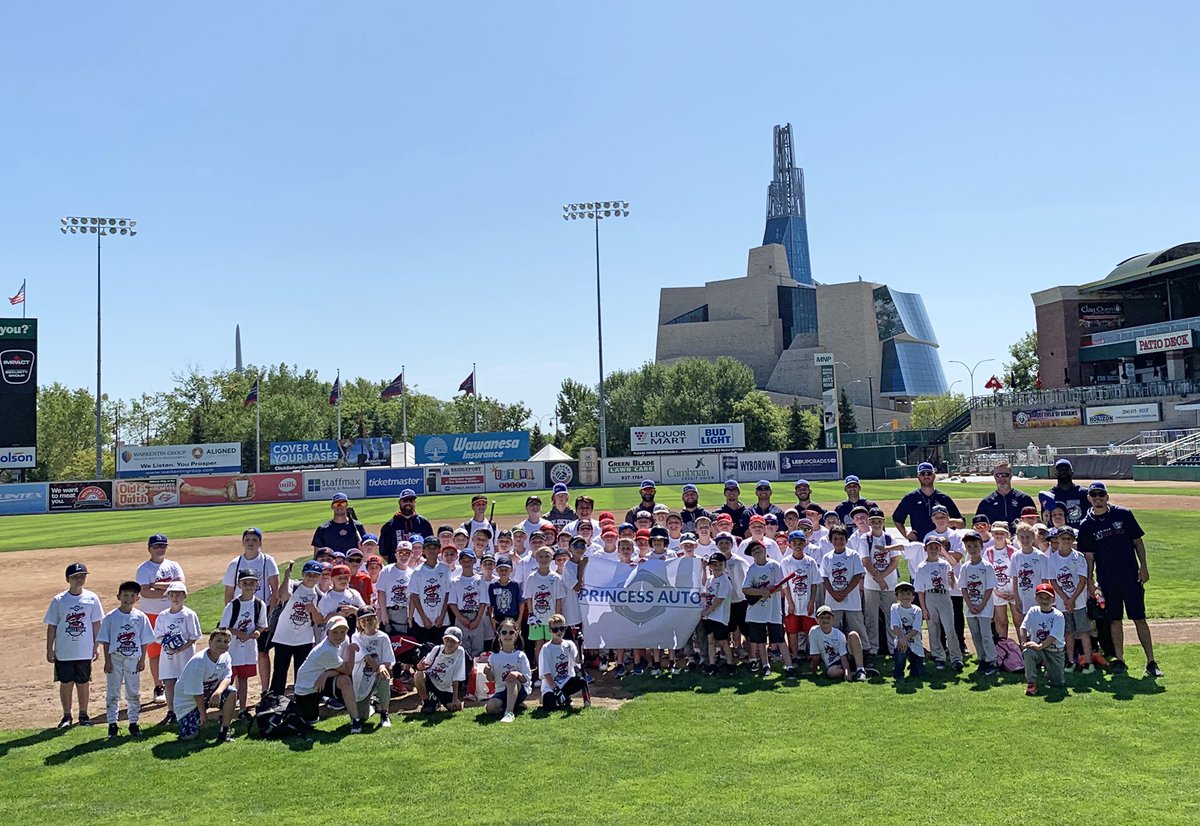 Wpg_Goldeyes's tweet photo. The @princessauto Goldeyes Summer Skills camp was a blast! The sun came out for us and so did the talent. Over 100 kids spent the day with our guys at Shaw Park learning what it takes to be a ball player.

#LetsGoGoldeyes #Winnipeg https://t.co/fUc2yBCBtn