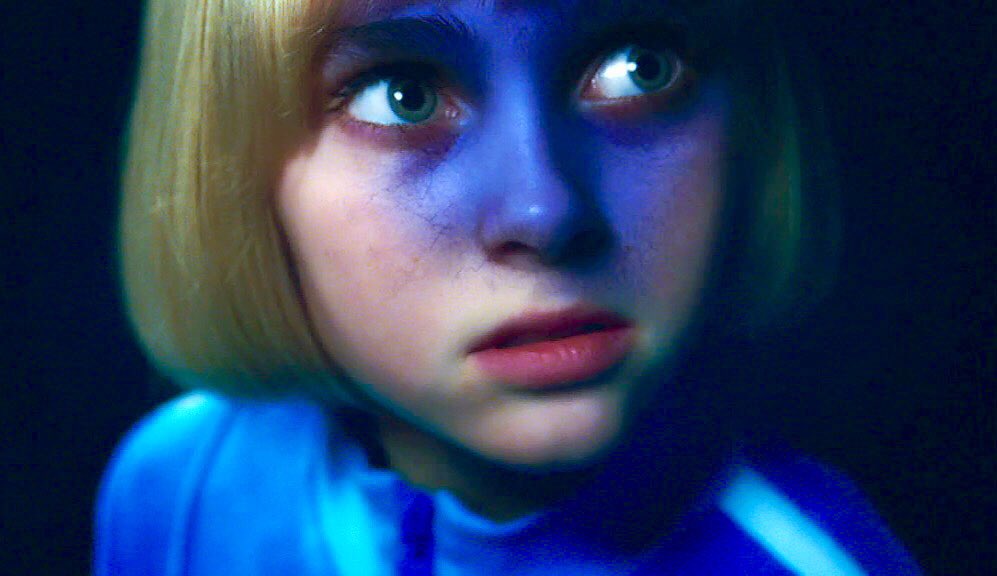 maesl__'s tweet photo. J’ai fait un p’tit makeup de violette parce qu’il parait que je lui ressemble avec mon carré, j’vous partage https://t.co/AufHYIs9VG