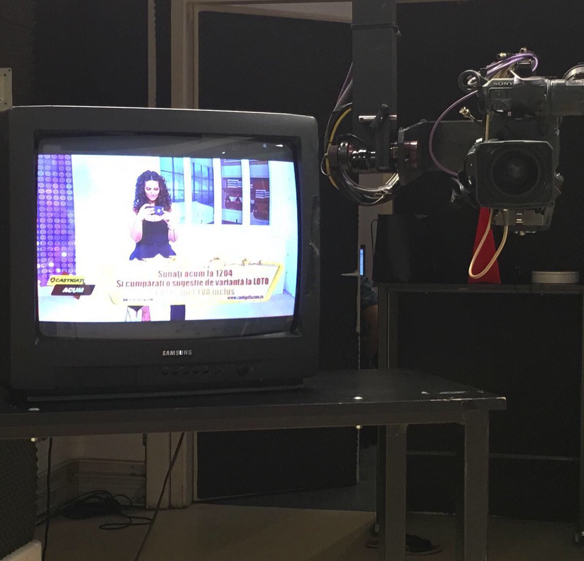 Adela Lupse On Twitter My Favourite World To Be What It S Yours Adelalupse Tv Backstage Studio Tv Television Tvhost Tvpresenter Camera Show Live Love Me Castigatiacum Liveshow Https T Co 6ktc4gmwbs