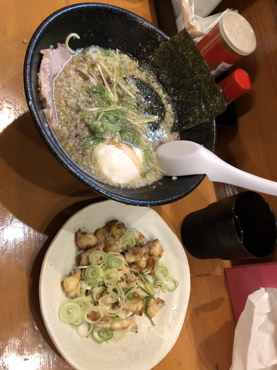 TagaDaiki's tweet photo. こんな時間ラーメン食べてきました！

#彦根
#ラーメン
#おいしい 
#三幸塩ちゃんぽん https://t.co/qxvhvV2fLd