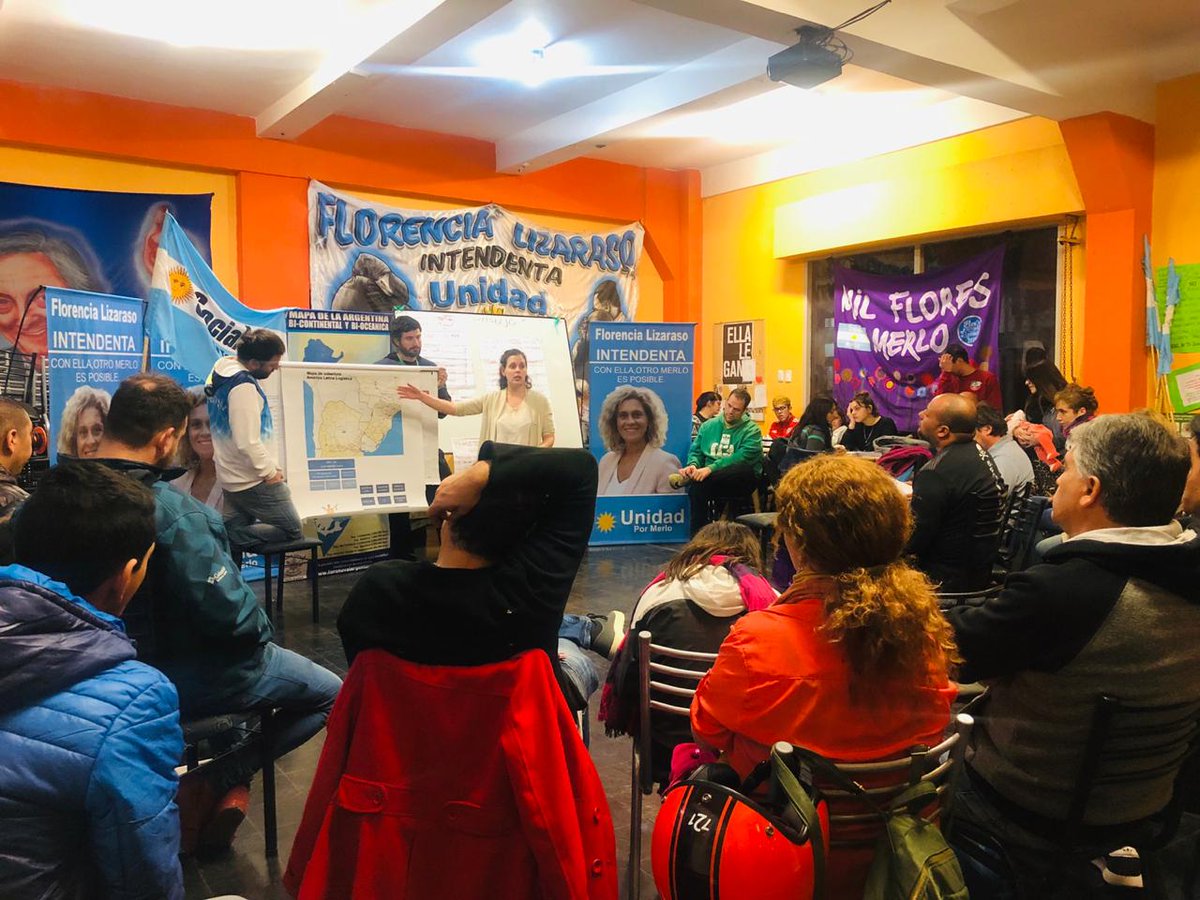 milfloresmerlo's tweet photo. Los compañerxs de @Social21LT a cargo de la charla, para hablar de Empresa Líneas Marítimas Argentinas. Porque un proyecto nacional y popular tiene que tener una empresa estatal que controle todos los medios de transporte #ELMA 
#EncuentroMilitante https://t.co/6pfC5hXwCj