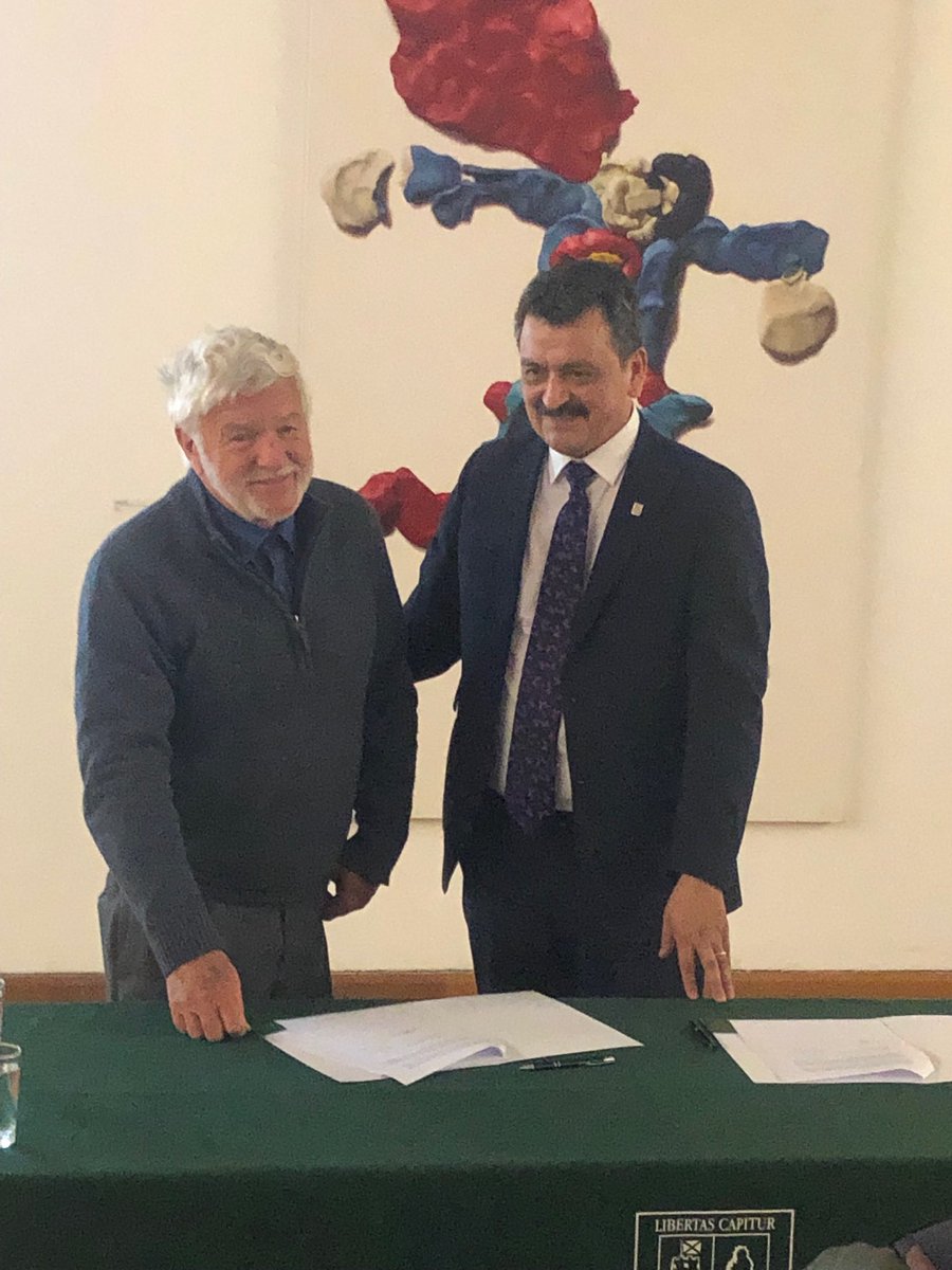 UAChSustentable's tweet photo. En la firma de la cesión de las obras del gran escultor Mario Irarrázabal a la ⁦@UAustraldeChile⁩ que enriquecerá el Campus Cultural en la Isla Teja. Una maravillosa noticia! https://t.co/waAir3rCtC