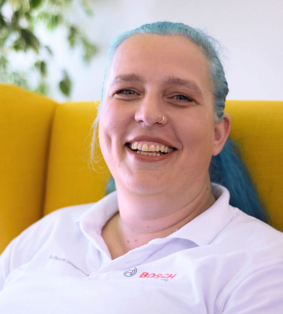 AnitaBunk's tweet photo. A wonderful portrait of one of #Bosch’s #RemarkableWomen. Meet my colleague @caro_buck, based at the @BoschSI #Immenstaad campus at #LakeConstance and working in portfolio management for the #BoschIoTSuite: "I know we’re working on really big things" https://t.co/DWOtkz9wZU https://t.co/RtW1kE3NsU
