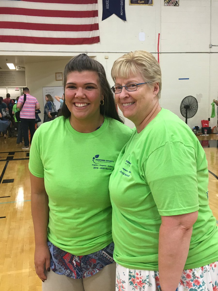 HCPSRecruiter's tweet photo. How cool is this? A veteran teacher and her former student starting their career with @HCPSchools together this year! #HCPSshinebrighter @richardson1ben @hagan1shannon https://t.co/AyfYT4NTk2