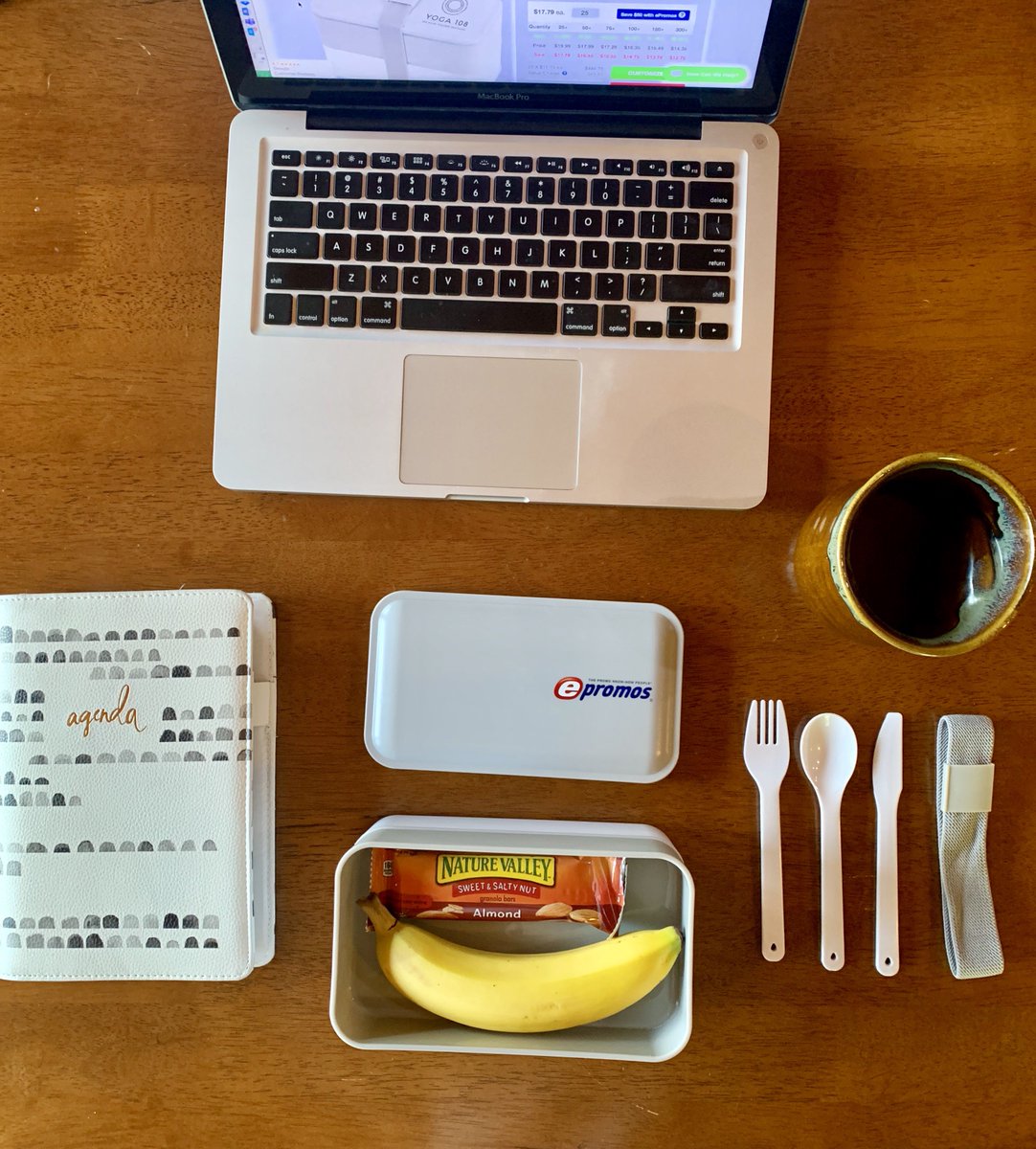 epromos's tweet photo. These Two-Tone Custom Bento Boxes were an absolute hit and sold out like hotcakes!
Pre-order yours now, they will be in on 9/4 - https://t.co/XCmeyo2wLX
#thepromoknowhowpeople #branding #promoideas #productofthemonth #brandingopportunitiesthatwork #preordernow https://t.co/I0o2UN4OPP