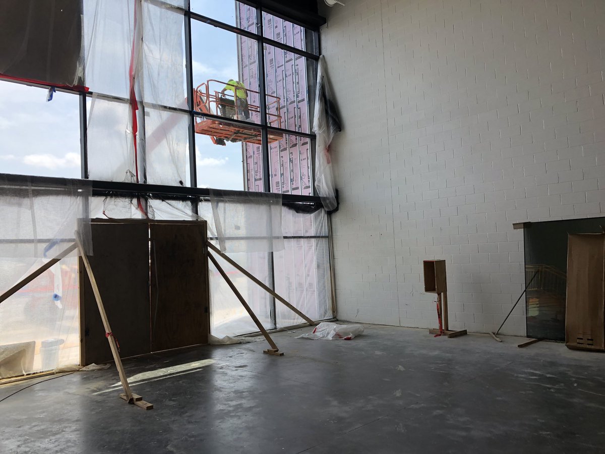 DelmarSmith's tweet photo. So exciting to see the @FordIceCenter Bellevue coming to life.  #awesome https://t.co/fEo3dEEWMG
