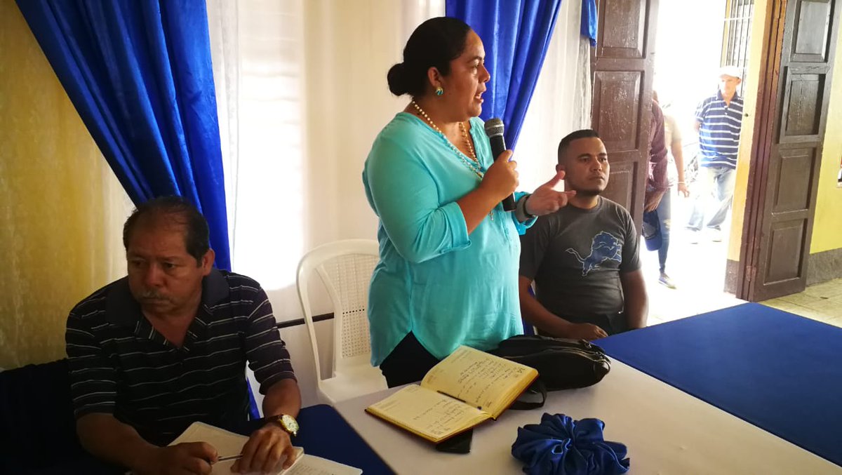 MinEmpren's tweet photo. #MEFCCA #Madriz #SiempreMasAlla

Sistema de Producción, Consumo y Comercio en Madriz, realizan lanzamiento del Plan de Promoción de la Siembra de Postrera con la participación de productores de Somoto, San Lucas, Totogalpa y Yalagüina. https://t.co/NEpJgbHn6S