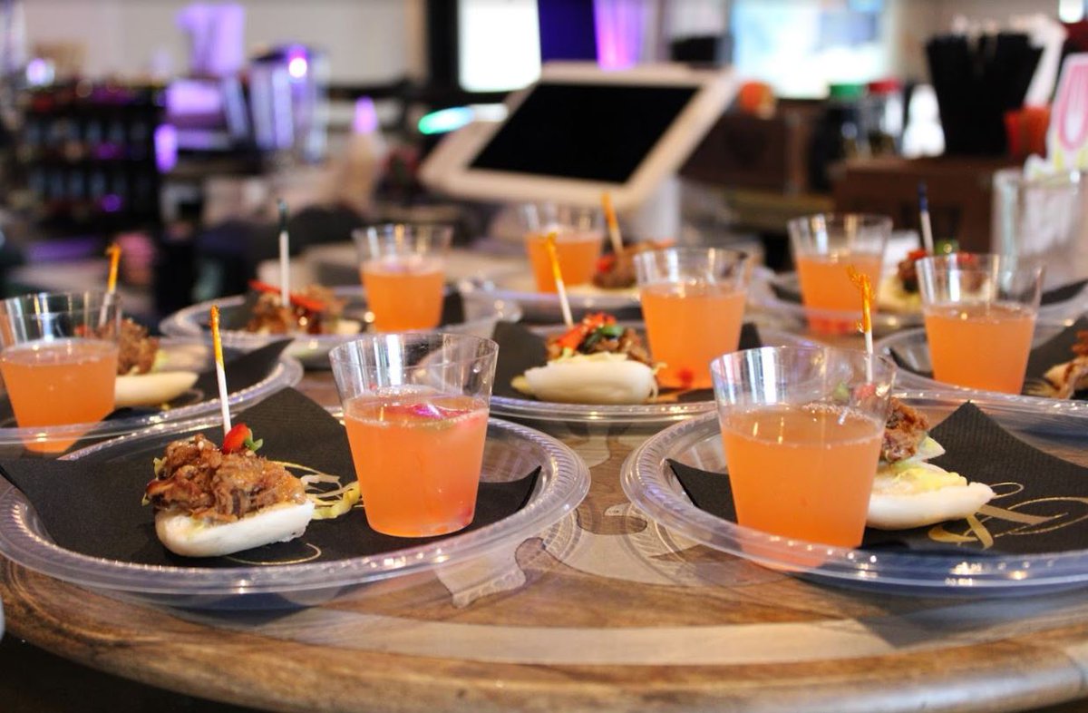 A3: You get double the fun at PAIRINGS in #DowntownWPB. 4 blocks of blockbuster menu items from the most talented chefs in Florida all for just $25. More than two dozen of the city’s best restaurants participate each May.  #FLTRAVELCHAT