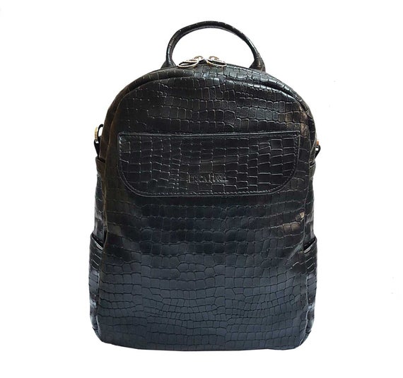 EricaHarelcom's tweet image. Croc Embossed Black Leather Shoulder Bag and #bagsandpurses @EtsyMktgTool etsy.me/2Vktmh7 #smallblackbackpack #blackcrossbodybag