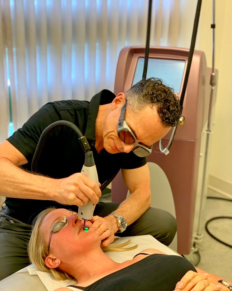 CandelaMedical1's tweet photo. I think Matt Kelleher, MD sums it up quite nicely...
"When treating facial redness, my options in order are:
1. Vbeam
2. Vbeam
3. Vbeam
Any questions?
#rosacea #facialredness #spiderveins #vbeam"
https://t.co/F2EdXPYD81 https://t.co/FetxQKtyYj